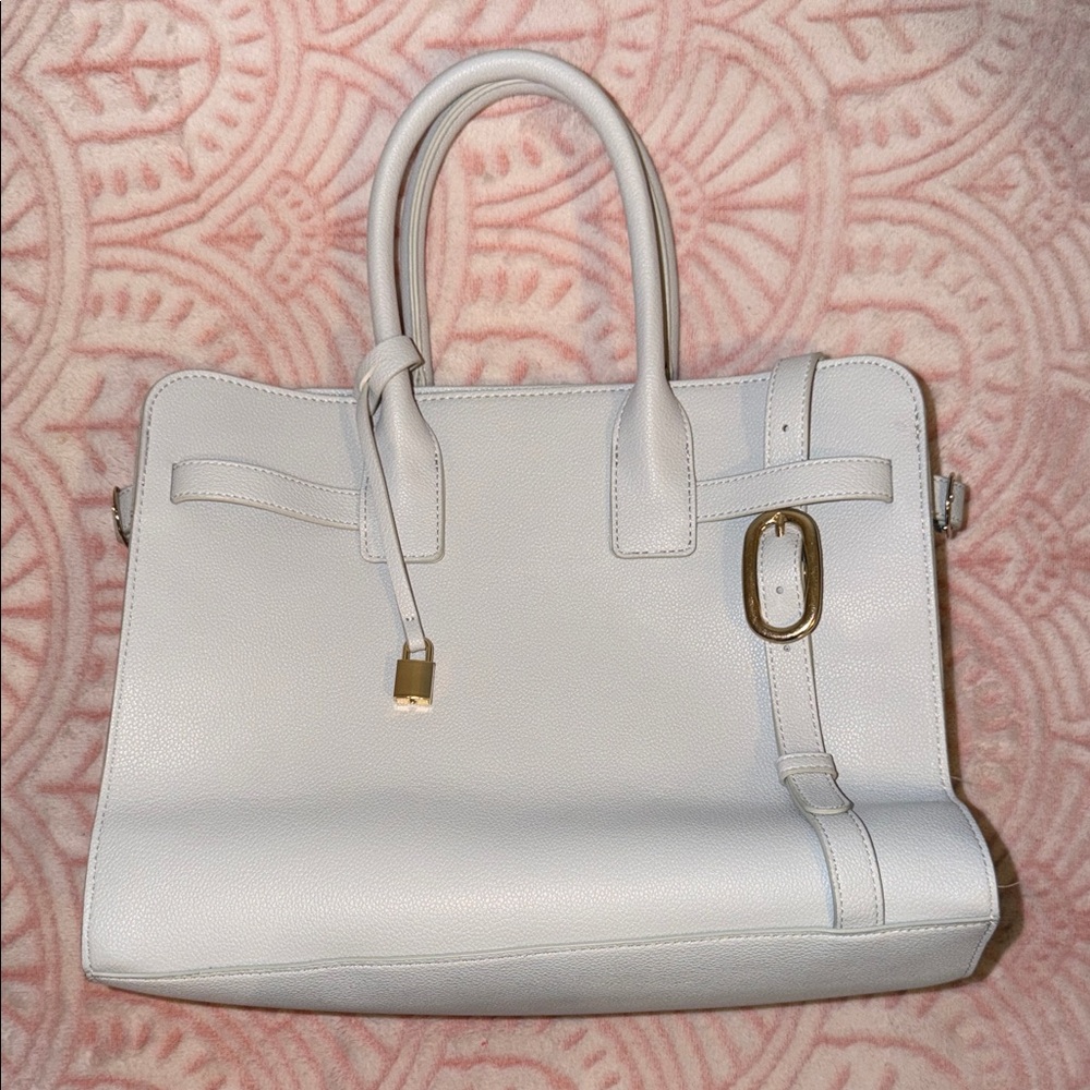 Old navy x The devil wears Prada Miranda Power Satchel
